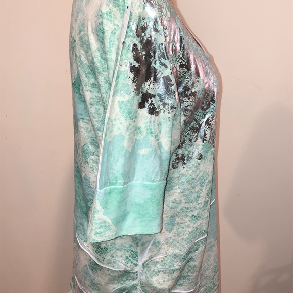 🍃 Pretty Maurice’s Top 🍃 - Picture 3 of 7